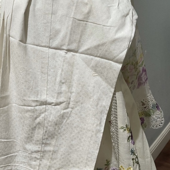 Pakistani branded dress - Picture 7 of 13